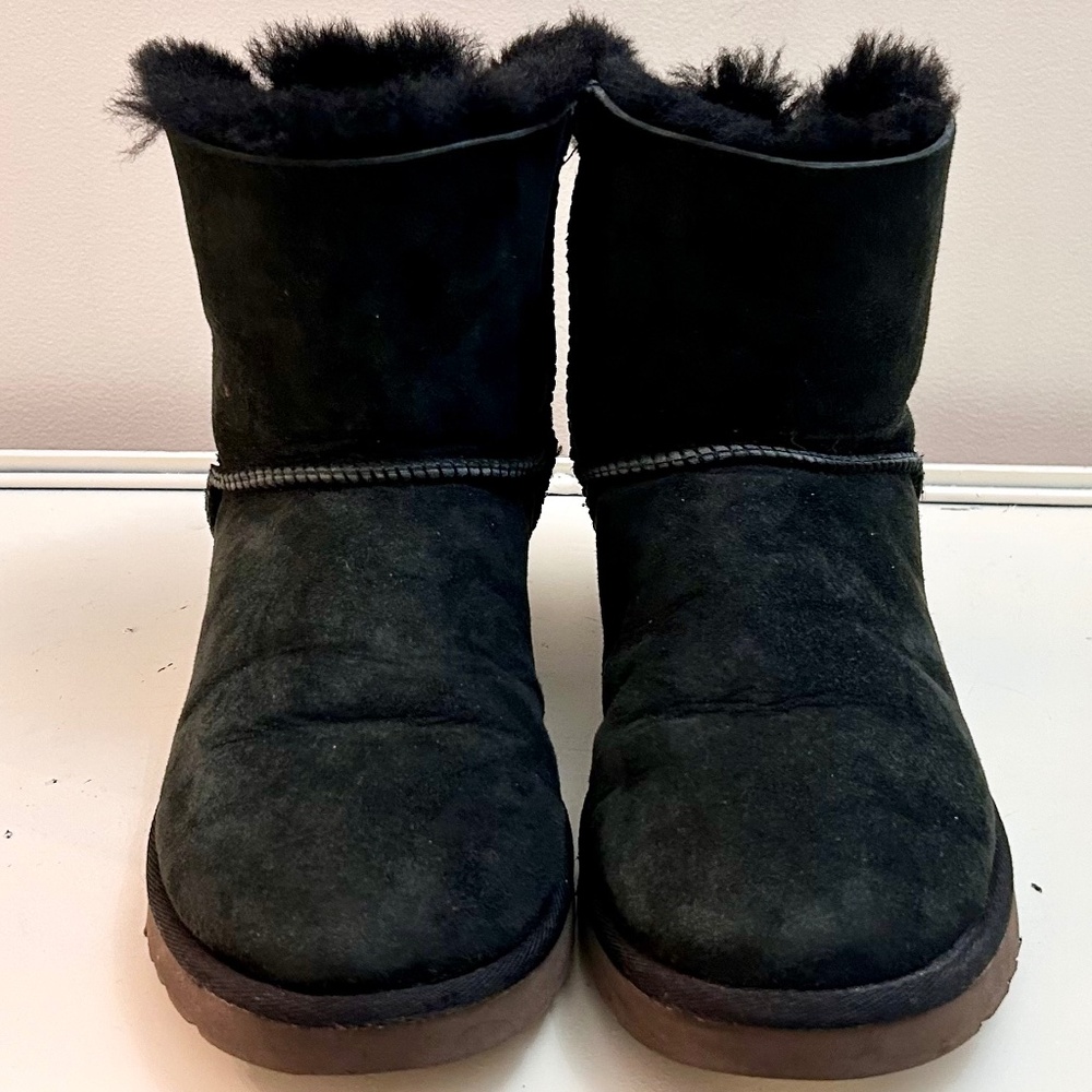 WOMEN’S UGG MINI BLACK BAILEY KNIT BOW BOOTS SZ 9 - Picture 2 of 11